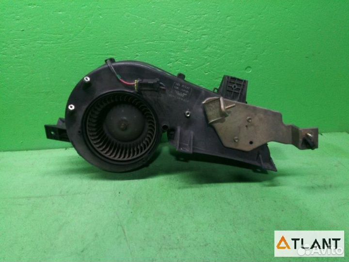 Мотор печки mazda bongo friendee