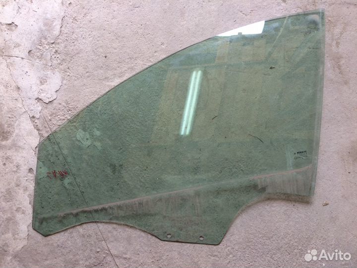 Стекло двери передней левой Рено Логан 2 Сандеро 2