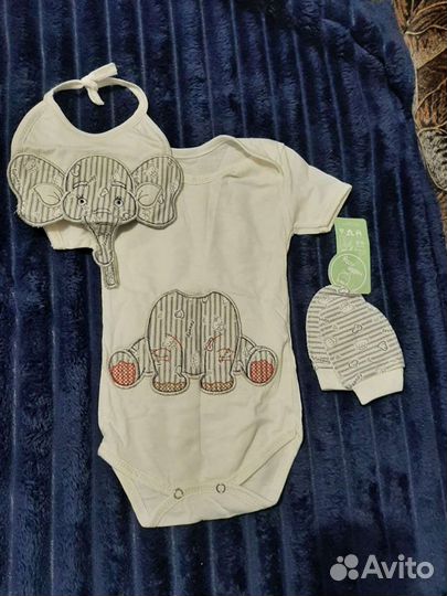 Костюмчик детский новый