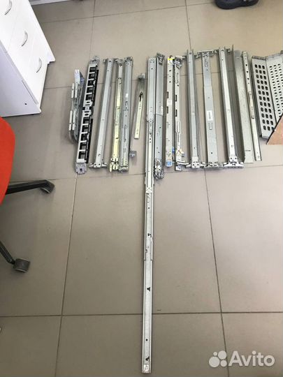 Комплектующие в монтажную или серверную стойку