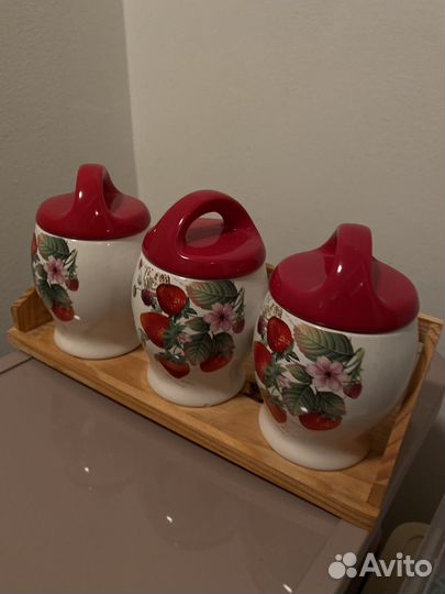 Набор контейнеров