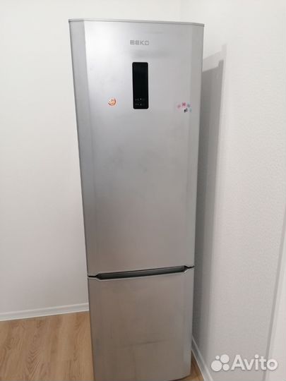 Холодильник бу Beko