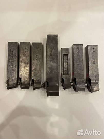 Резцы токарные со сменными пластинами