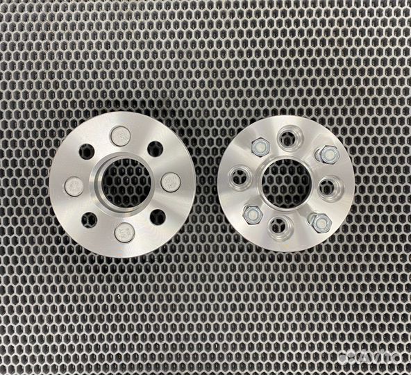 Проставки колесные 4шт 4х98 20мм цо 58.6 Ваз Лада