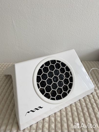 Пылесос для маникюра Max ultimate 7