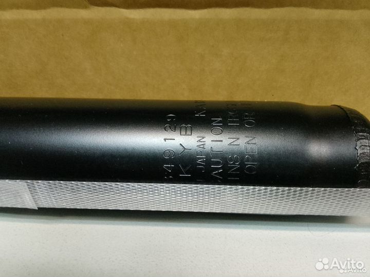 349129 Амортизатор задний XC70 2008- (Без опоры)