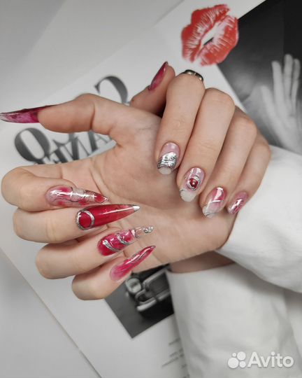 Мастер маникюра и наращивания ногтей