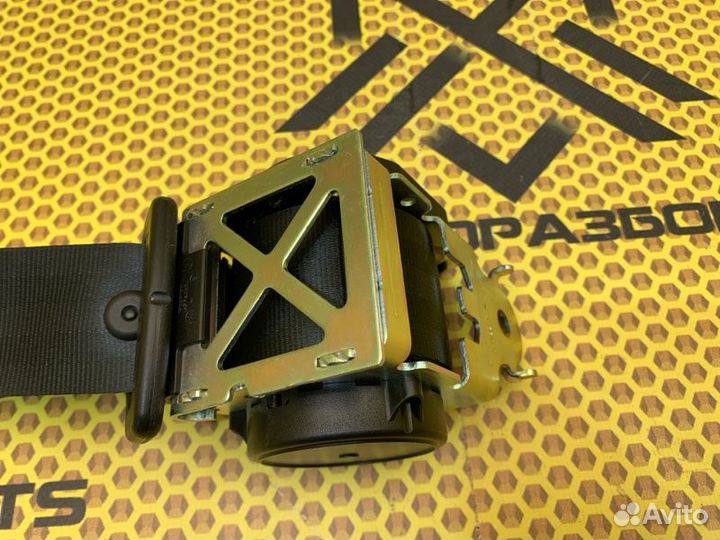 Ремень безопасности задний Renault Sandero Stepway