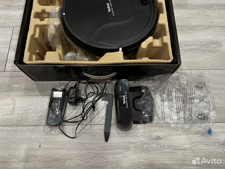 Робот пылесос Tefal explorer serie 20 RG6825WH