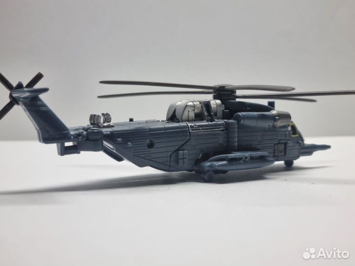 Transformers Commander class dotm Blackout