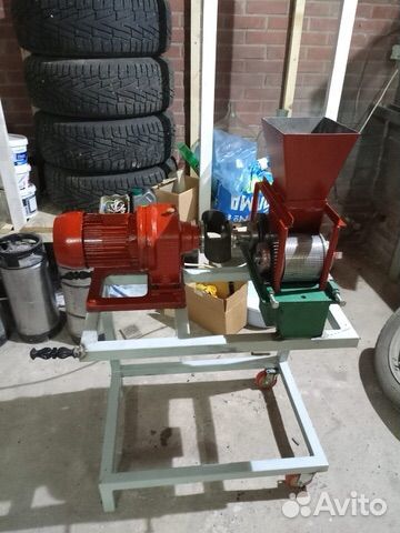 Зернодробилка