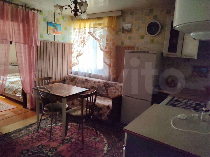 Дом 30 м² на участке 3 сот.