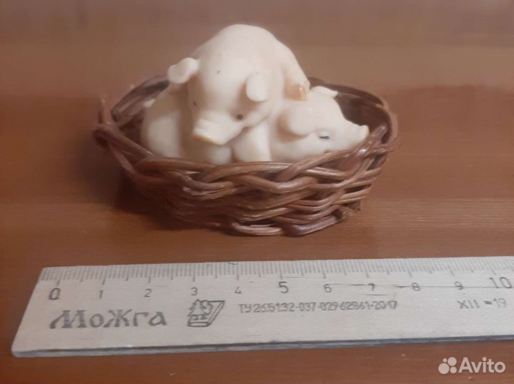 Статуэтка свинки