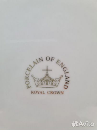2 блюда с розами royal crown