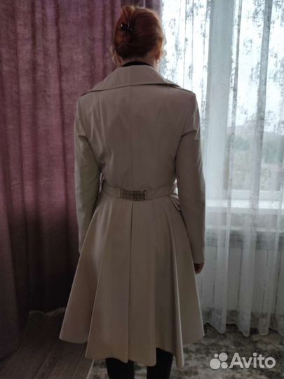Плащ женский