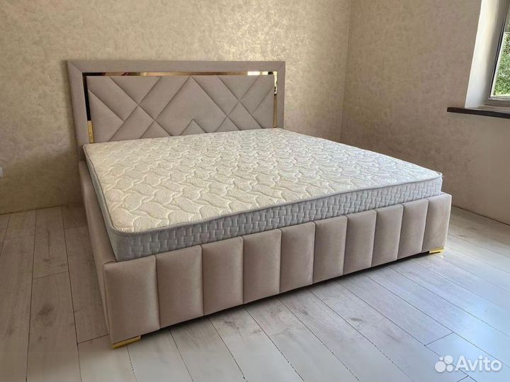 Кровать с подъёмным механизмом