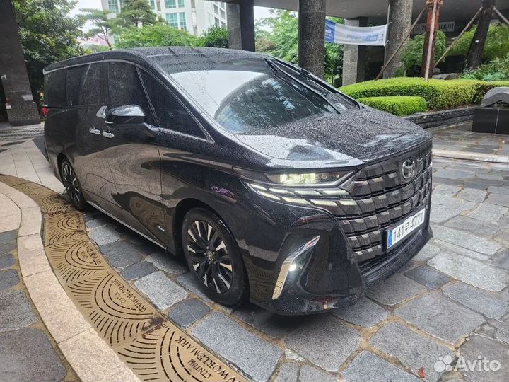 Toyota Alphard 2.5 CVT, 2023, 13 500 км