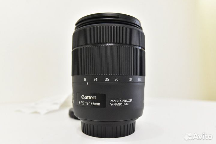 Canon 18-135mm f/3.5-5.6 IS USM