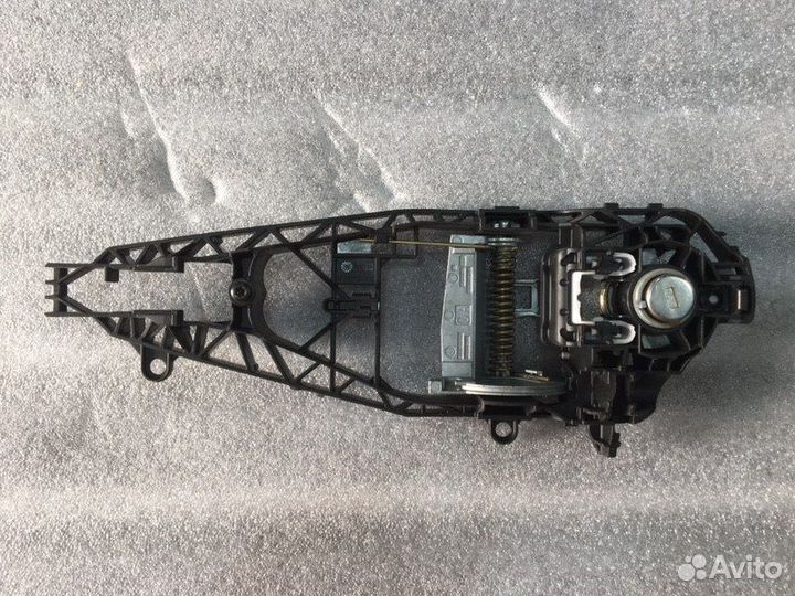 Опора наружной ручки двери левая Bmw 1 2 X1 X2 X5