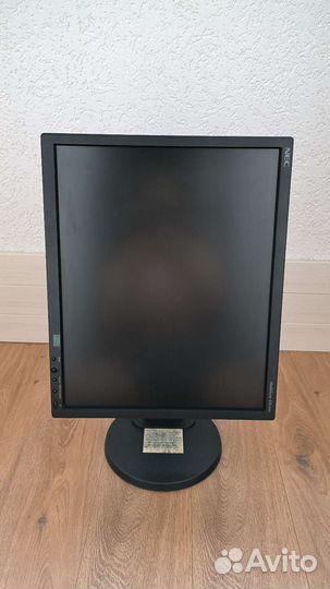 Монитор 19