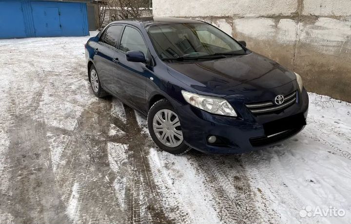 В разборе Toyota Corolla (e15)