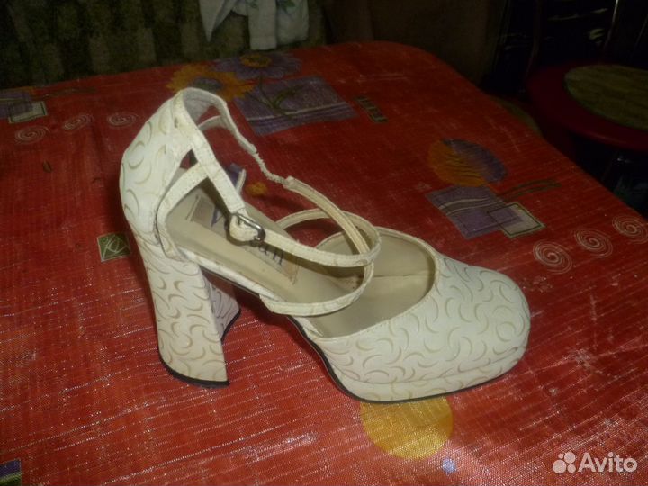 Продам бассоножки