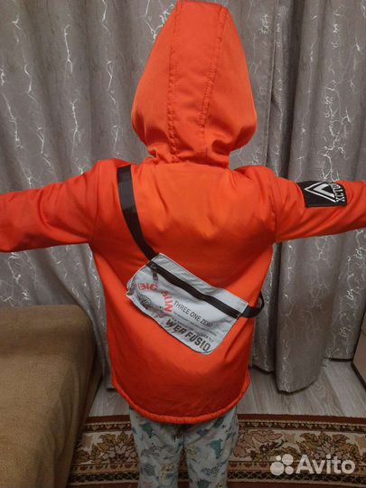 Куртка демисезонная