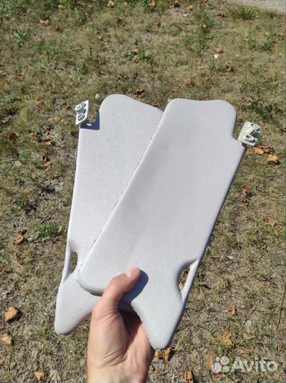 Солнцезащитные козырьки с серкалом 2110