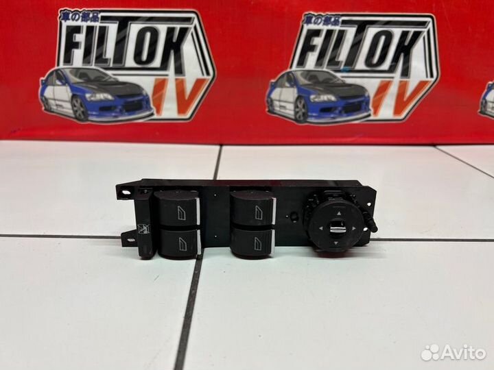 Блок управления стеклоподъемниками Ford Focus CB8