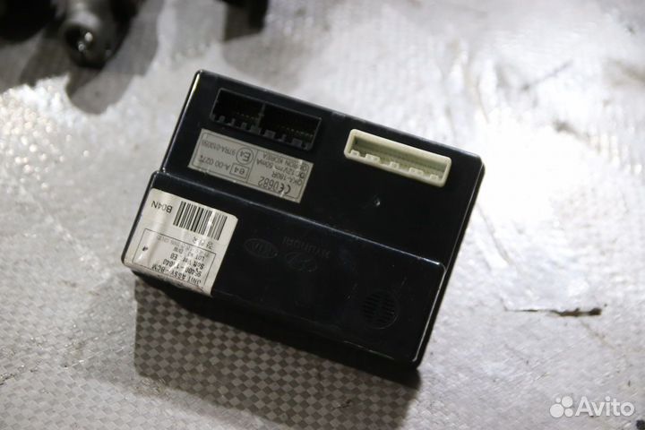 Блок управления центрозамком на Киа Сид ED