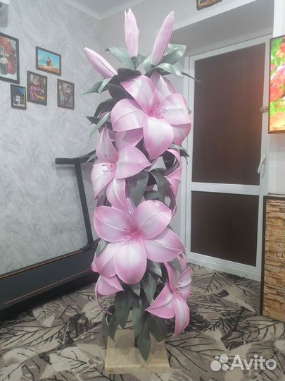 Изготавливаю ростовые цветы, торшеры, ночники