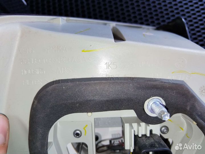 Задние фонари на volkswagen jetta 5