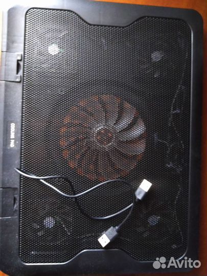 Подставка с охлаждением