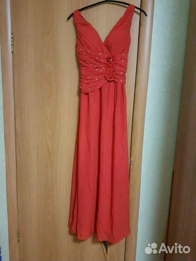 Платье вечернее