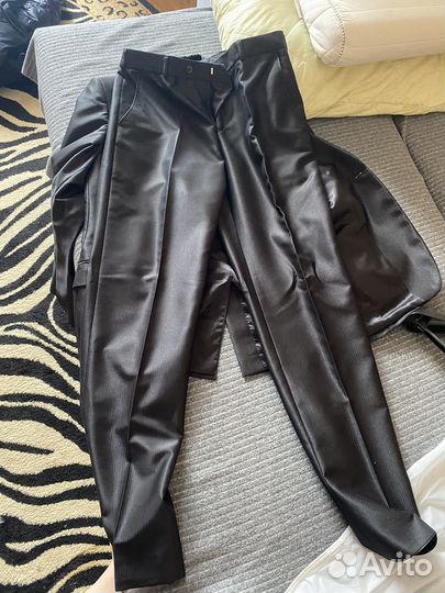 Костюм мужской