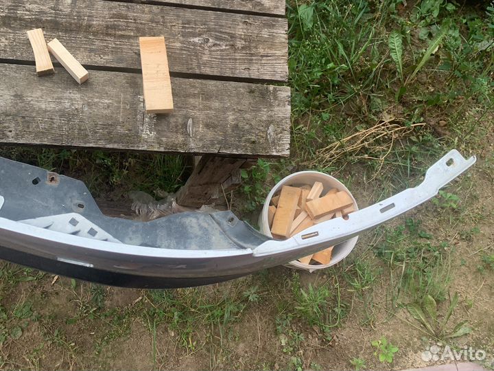 Передний бампер Nissan Qashqai j10 дорест