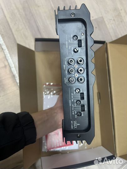 Автомобильный усилитель