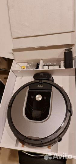 Робот пылесос iRobot Roomba 960