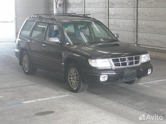 Замок двери Subaru Forester SF5