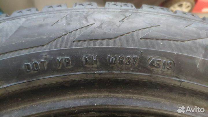 Pirelli Formula Ice 215/55 R17 98T