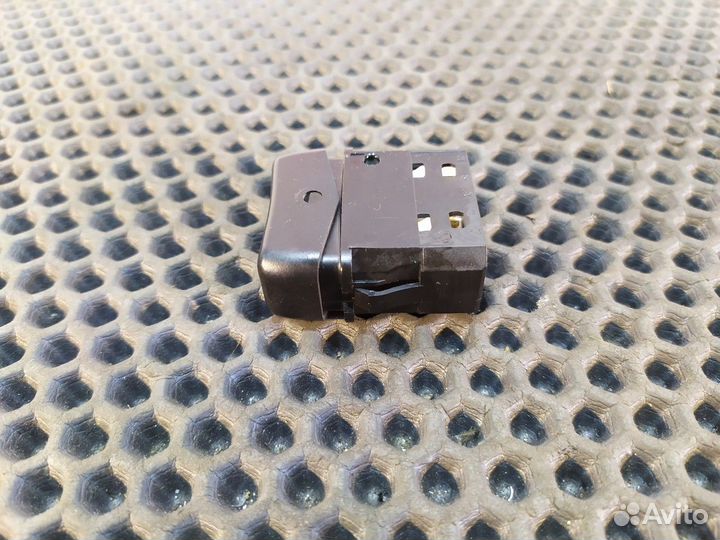 0035456307 Кнопка автономного отопителя