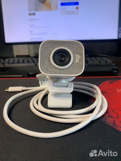 Веб-камера Logitech Full HD StreamCam White