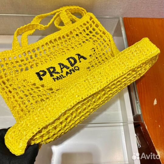 Сумка Prada Raffia