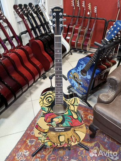 Акустическая гитара