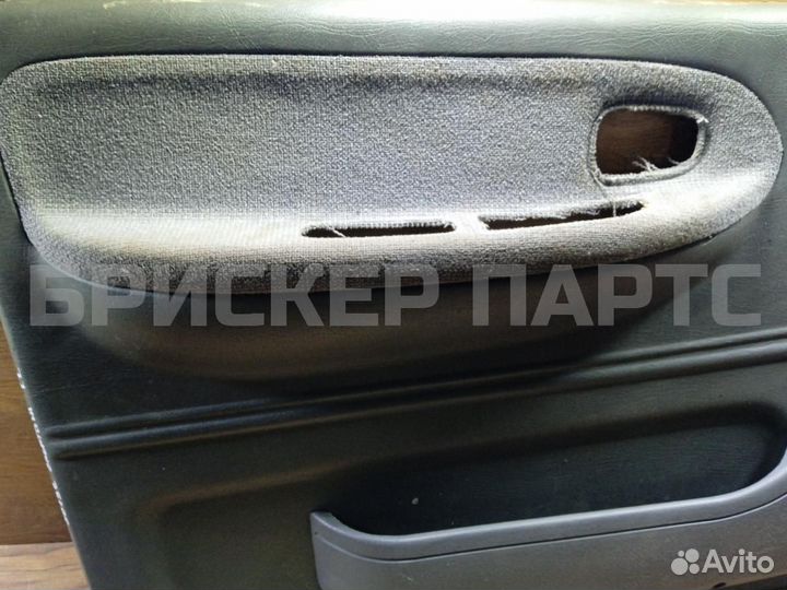 Обшивка двери пер Киа Спортаж 1 серия JA