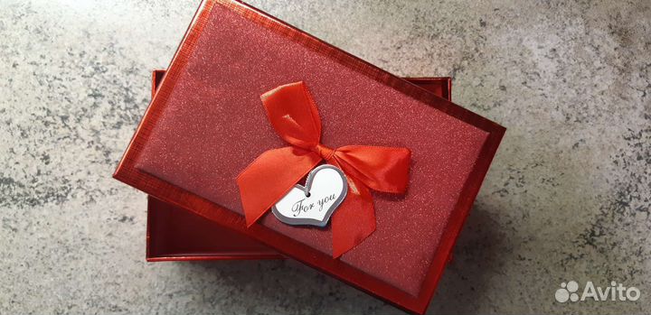 Коробка подарочная