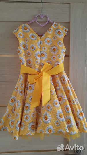 Платье праздничное