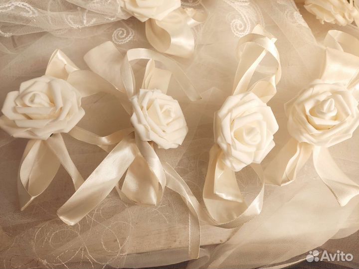 Свадебные украшения на автомобиль