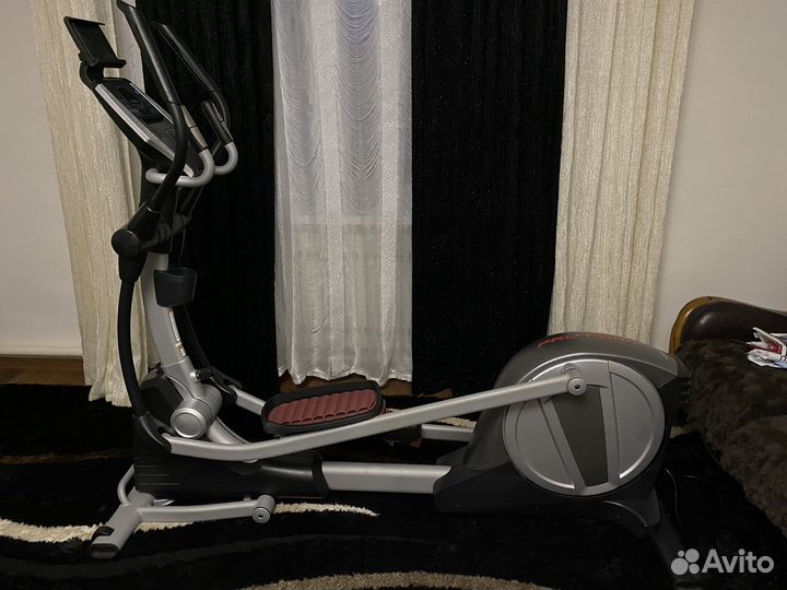 Эллиптический тренажер