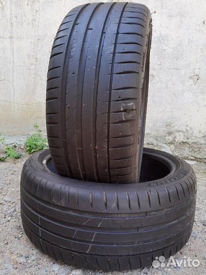 Michelin Pilot Sport 4 235/40 R19 96Y